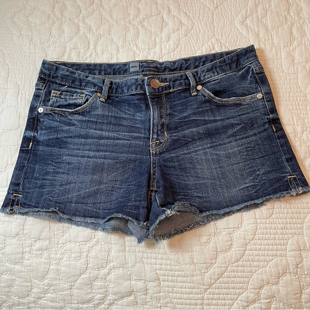 Mossimo jean shorts size 10